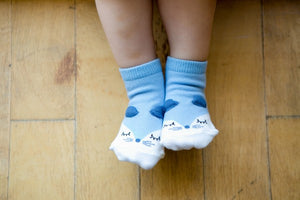 Sleepy Cat Baby Socks (Blue/Pink) - Go PJ Party