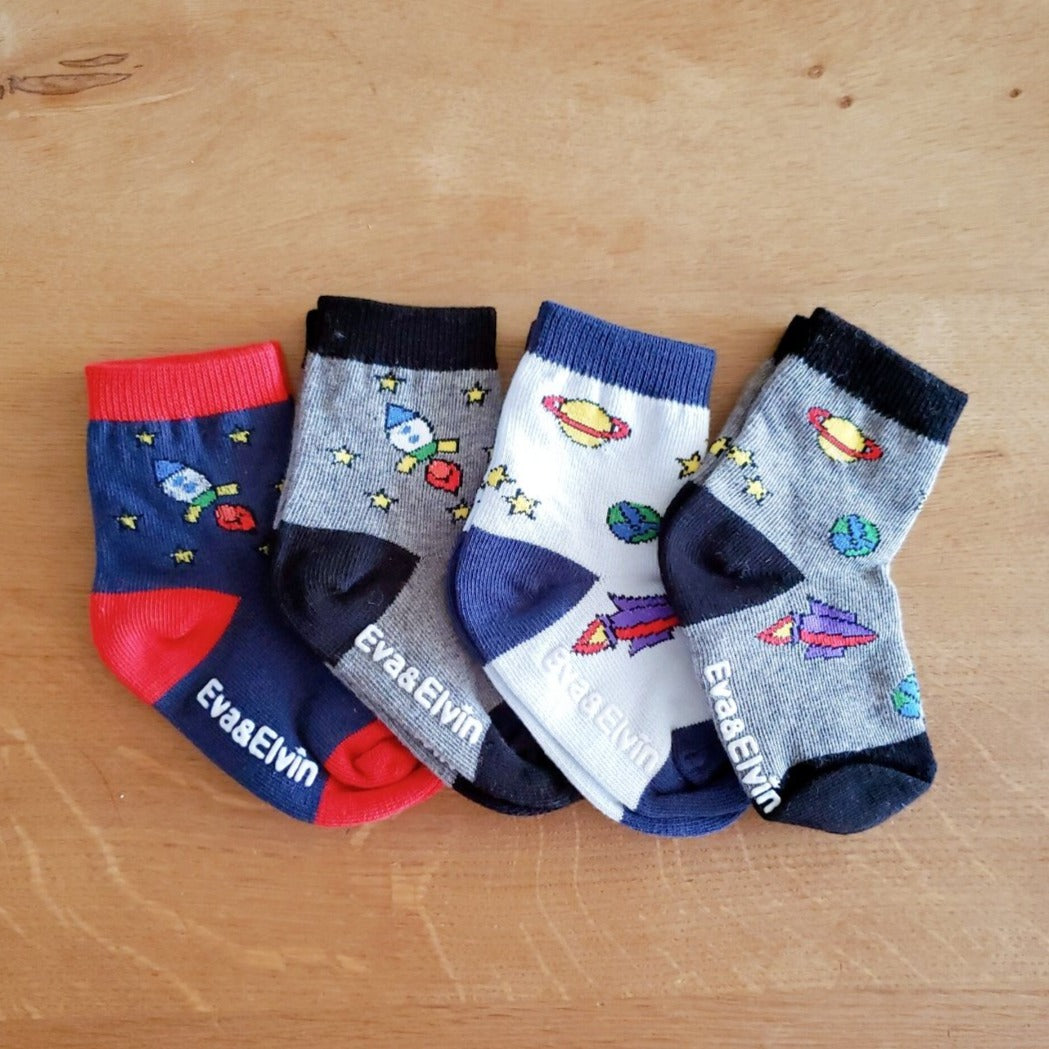 Space Socks Set (4 pack)