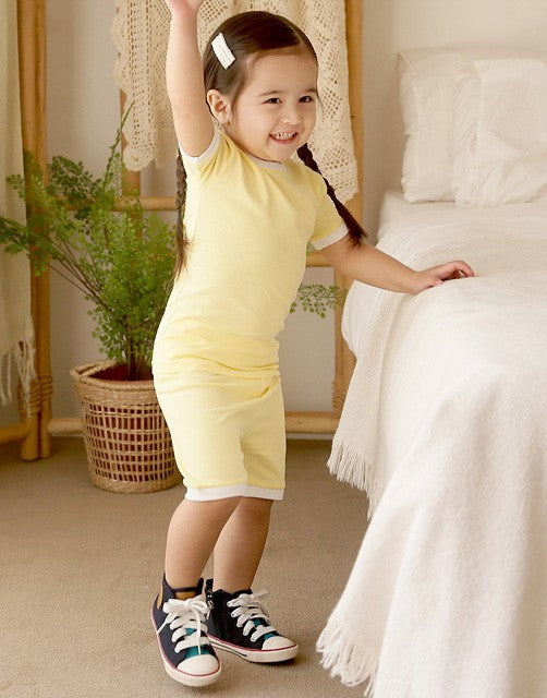 Yellow Macaron Short Sleeve Pajamas